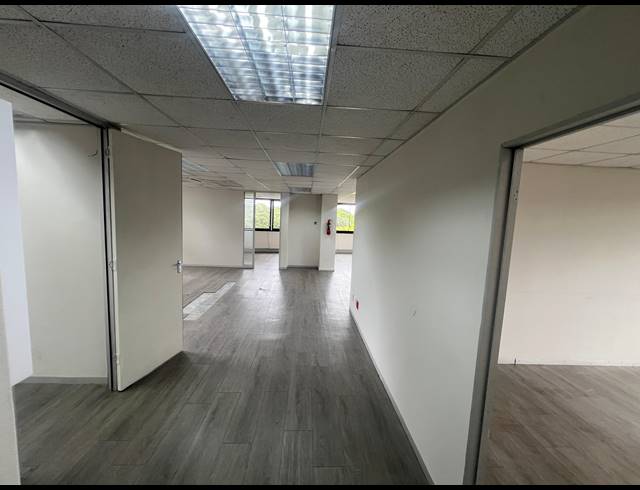 190M² OFFICE TO LET IN UMHLANGA RIDGE